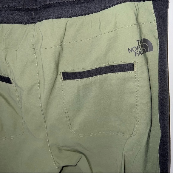 The North Face Womens Green and Gray Skinny Leg Track Pants - Picture 7 of 10